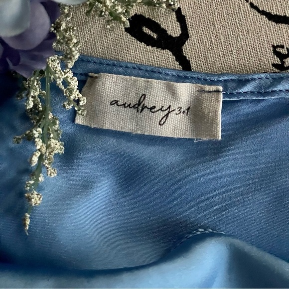 🏷️ 4/$25 Illuminated Slate Blue Satin Cowl Neck Mini Dress, Size Small - Picture 6 of 6